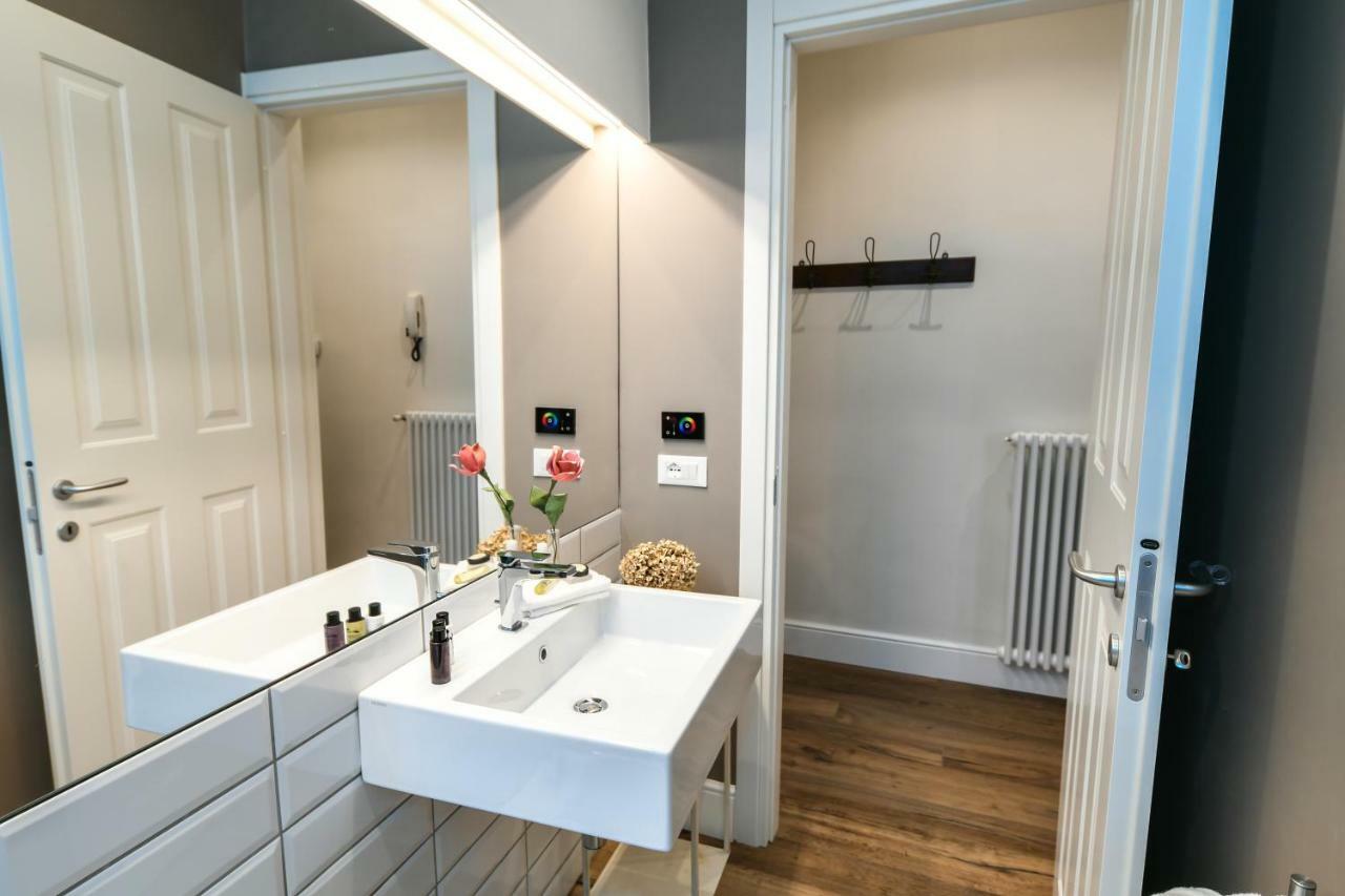 Oltrarno's Sweet Rose - Free Parking! Appartement Florence